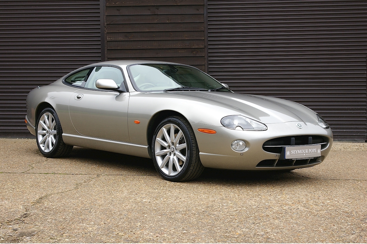 Jaguar XK8 2005